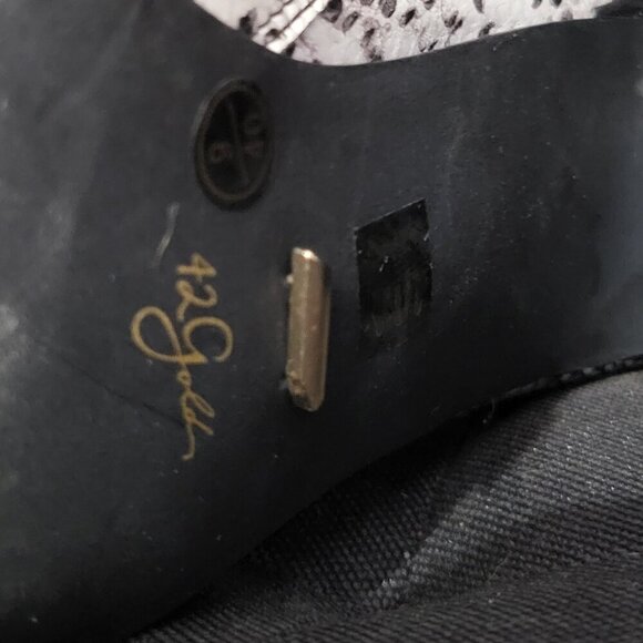 42 GOLD KIKI LEATHER SNAKESKIN CUT OUT ANKLE BOOTS Sz 9 - Picture 5 of 8